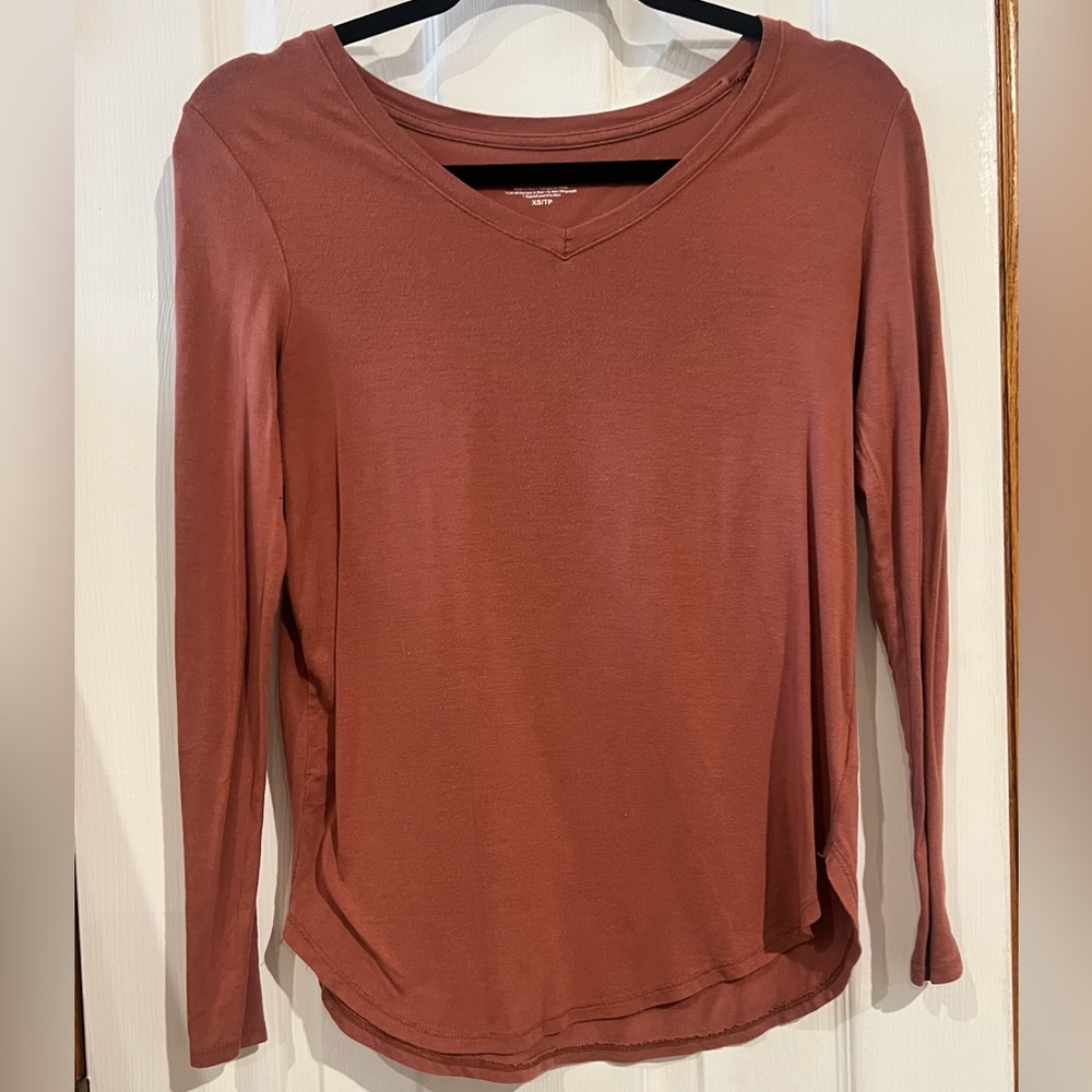 2 XS Tahari long sleeve Modal/Spandex tops 1 is tan/gold & 1 is lite choc/brown